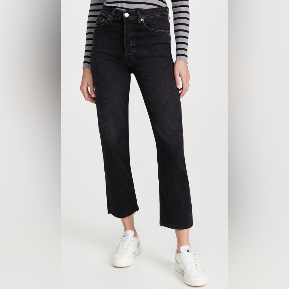 RE/DONE 70’s stove pipe Jean in washed noir (black denim)